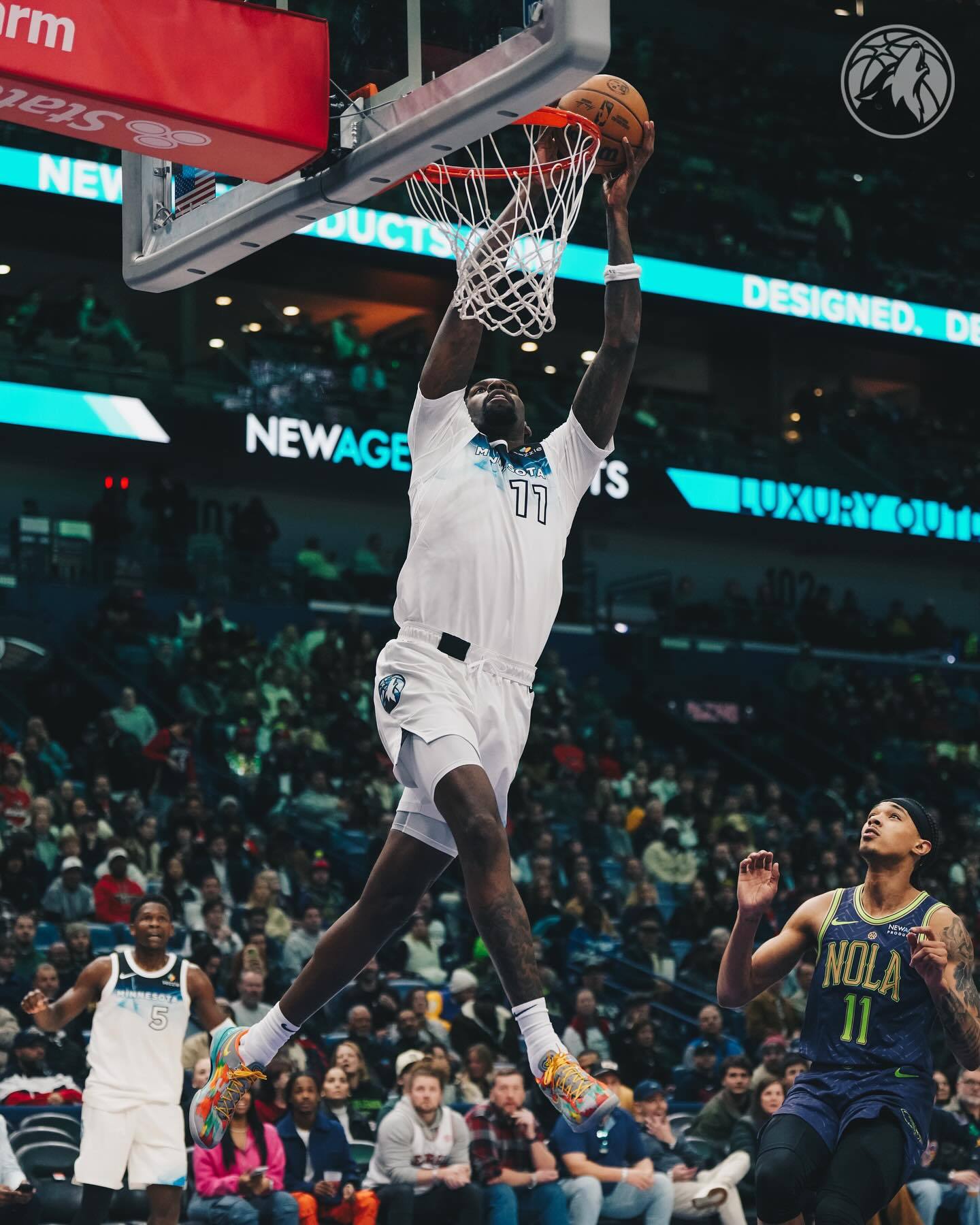 森林狼队关键时刻表现出色，赢得宝贵胜利的简单介绍